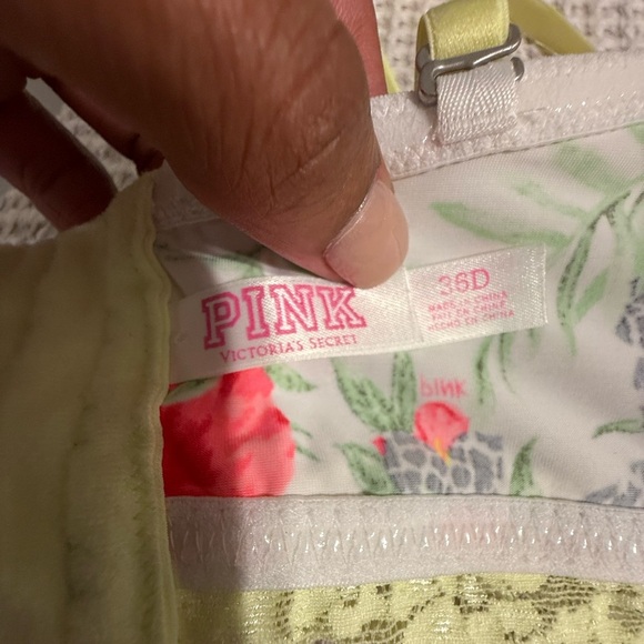 Victoria's Secret Floral Bra with Yellow Lace - Picture 5 of 5